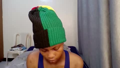 Snapshot of realysweets chatting on September 14, 3:49 am BEE AND DEE online show from September 14, 3:49 am