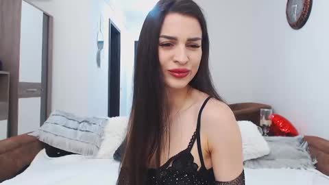 Snapshot of rebecamur chatting on February 19, 5:27 pm rebecamur online show from February 19, 5:27 pm