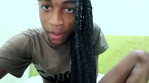 Tu mami Rebecca online show from May 19, 1:50 pm