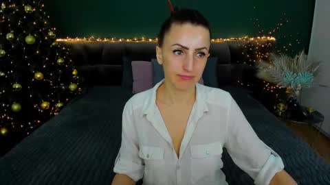 rebecca_diamonds online show from January 13, 6:49 am