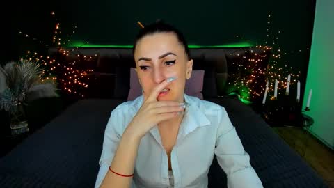 rebecca_diamonds online show from March 19, 7:01 am