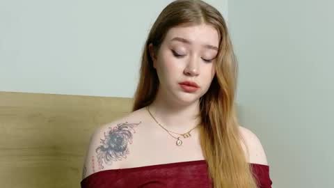 Snapshot of rebecca_lace chatting on September 13, 1:38 am rebecca_lace online show from September 13, 1:38 am
