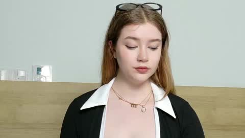 Snapshot of rebecca_lace chatting on September 18, 6:10 pm rebecca_lace online show from September 18, 6:10 pm