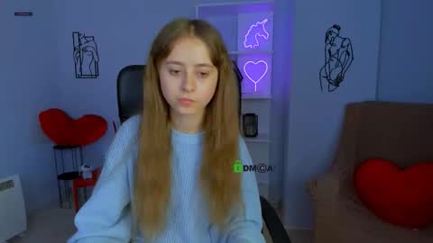 rebecca_smile_ online show from October 13, 5:40 am