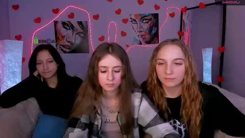 rebecca_smile_ online show from February 12, 8:15 pm