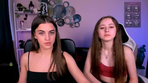 rebecca_smile_ online show from March 19, 1:37 pm