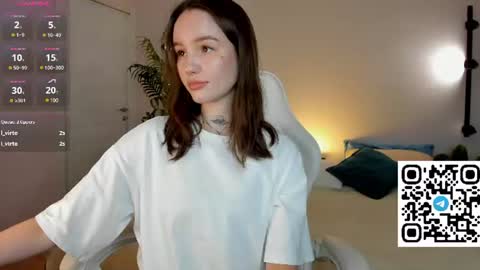 Rebecca online show from July 19, 1:09 am