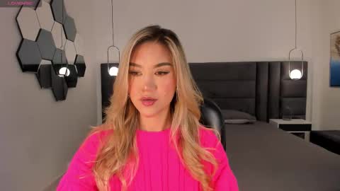 Rebe online show from February 8, 5:38 pm