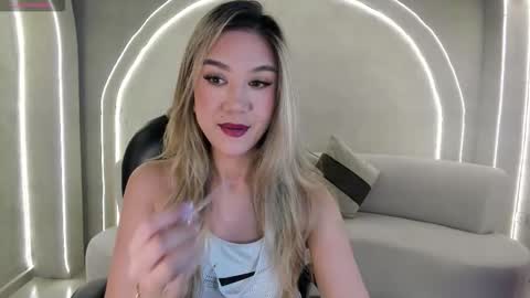 Rebe online show from February 27, 8:20 pm