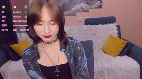 RebeccaWind online show from September 21, 11:45 am