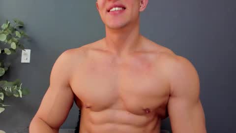 twitter REECET26 instagram RECCETAYLOR online show from February 14, 4:15 pm