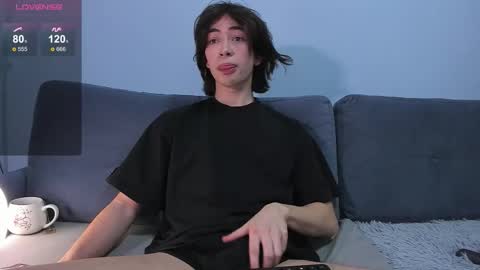 Snapshot of recklessalan chatting on December 14, 4:01 pm Alan online show from December 14, 4:01 pm