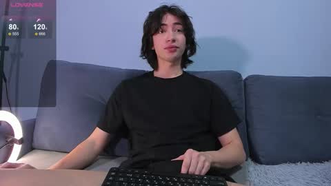 Snapshot of recklessalan chatting on December 20, 7:37 am Alan online show from December 20, 7:37 am