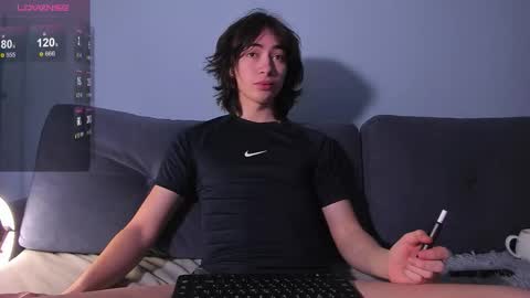 Snapshot of recklessalan chatting on February 12, 8:31 am Alan online show from February 12, 8:31 am