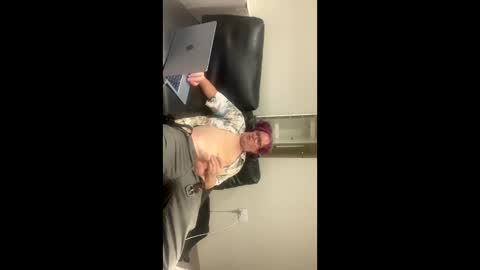 Snapshot of recordplayerer chatting on September 17, 2:52 pm Musical Genius online show from September 17, 2:52 pm