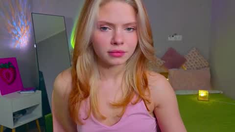 red__candy online show from November 12, 12:05 pm