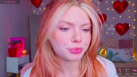 red__candy online show from March 6, 3:52 pm