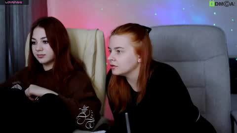 Snapshot of red__dizzy chatting on April 24, 3:25 pm red__dizzy online show from April 24, 3:25 pm