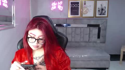 Snapshot of red_bunny_v chatting on February 12, 1:44 am Hi Stream 800am to 200pm online show from February 12, 1:44 am