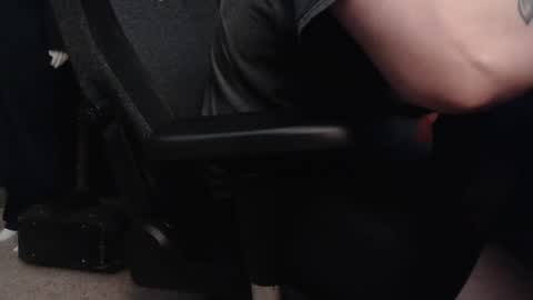 Snapshot of red_ded__redickin chatting on January 12, 3:01 am red_ded__redickin online show from January 12, 3:01 am