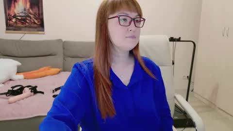 Snapshot of red_fox777 chatting on October 19, 8:37 am Lisa online show from October 19, 8:37 am