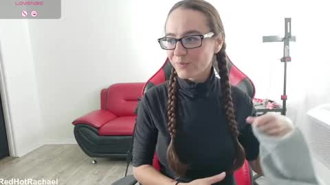 Snapshot of red_hot_rachael chatting on April 20, 3:37 pm Red Hot Rachael online show from April 20, 3:37 pm