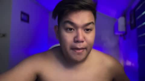 Snapshot of red_iibraxx chatting on February 16, 8:32 am Red Libra online show from February 16, 8:32 am