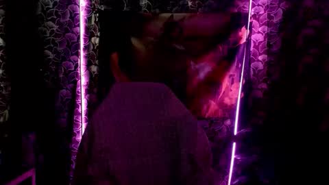 red_kitsune69 online show from January 7, 1:13 pm