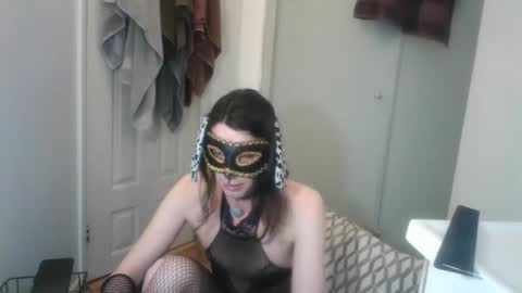 Red October SlutPuppy online show from April 25, 7:22 am