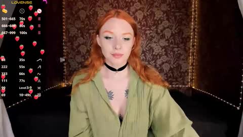 Mia online show from February 25, 11:31 am