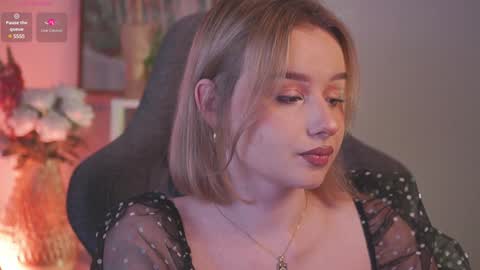 QUEEN OF EVIL online show from December 2, 6:10 pm