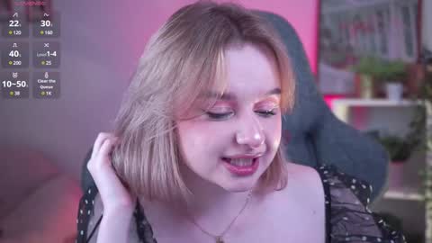 QUEEN OF EVIL online show from December 5, 12:08 am