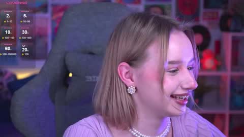 QUEEN OF EVIL online show from December 18, 11:40 pm