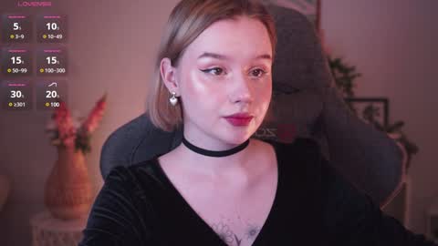QUEEN OF EVIL online show from January 14, 8:37 pm