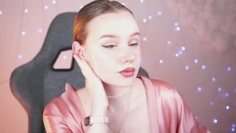 QUEEN OF EVIL online show from February 26, 2:15 am