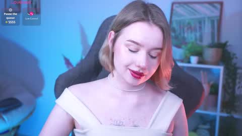 QUEEN OF EVIL online show from March 11, 2:21 am