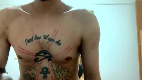 Snapshot of red_room420 chatting on April 26, 2:04 pm red_room420 online show from April 26, 2:04 pm