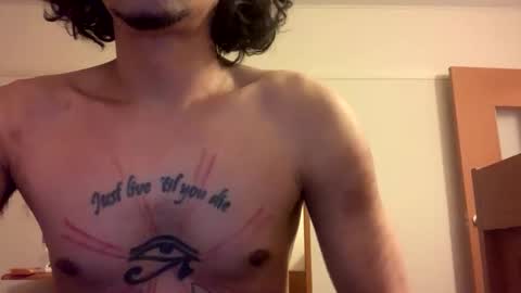 Snapshot of red_room420 chatting on May 10, 2:55 pm red_room420 online show from May 10, 2:55 pm