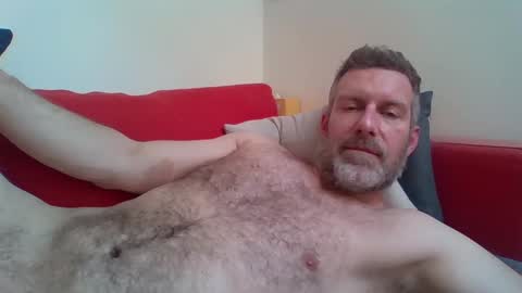 Red online show from December 21, 12:16 pm