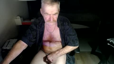 Red online show from June 24, 4:11 am