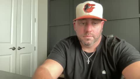 Snapshot of redbull1414 chatting on December 3, 10:19 pm RedBull online show from December 3, 10:19 pm