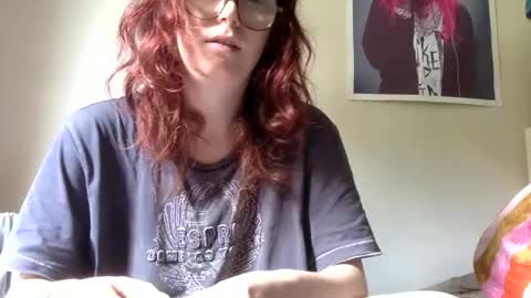 Snapshot of redcassie666 chatting on May 11, 11:49 am redcassie666 online show from May 11, 11:49 am