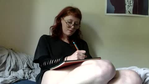 Snapshot of redcassie666 chatting on May 15, 11:28 am redcassie666 online show from May 15, 11:28 am