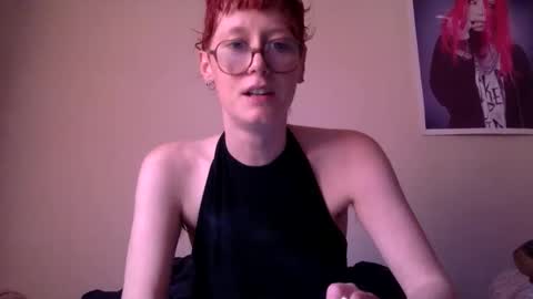 Snapshot of redcassie666 chatting on May 22, 1:06 pm redcassie666 online show from May 22, 1:06 pm