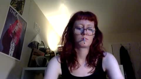 Snapshot of redcassie666 chatting on May 28, 10:12 am redcassie666 online show from May 28, 10:12 am