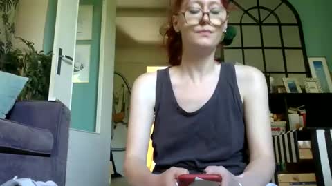 Snapshot of redcassie666 chatting on June 7, 3:38 pm redcassie666 online show from June 7, 3:38 pm