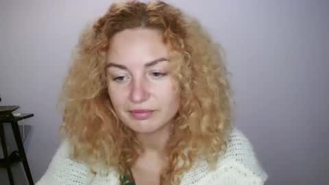 reddgirll online show from January 21, 11:13 pm
