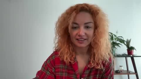 reddgirll online show from February 22, 11:35 am