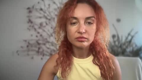 reddgirll online show from September 21, 1:35 pm