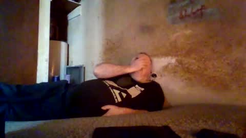 reddragon1195 online show from April 4, 8:50 pm